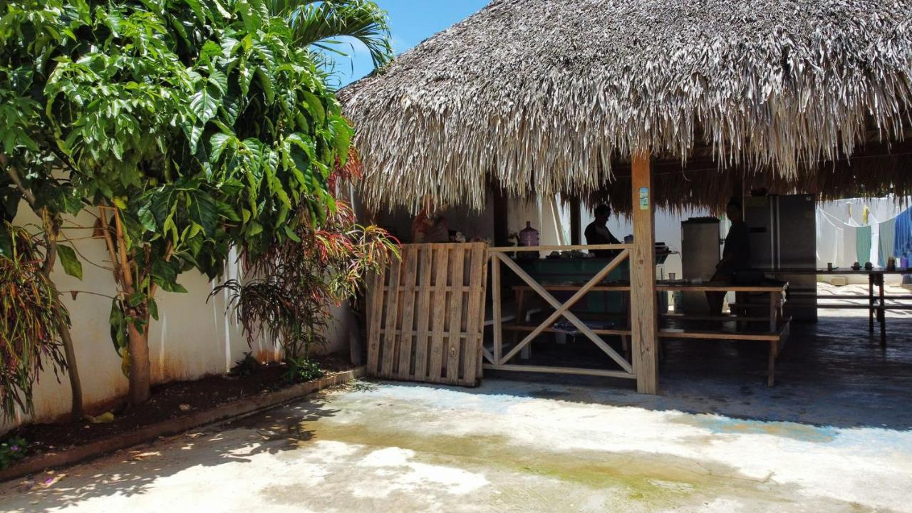 Hostal Johnnier Macao Punta Cana Exterior photo