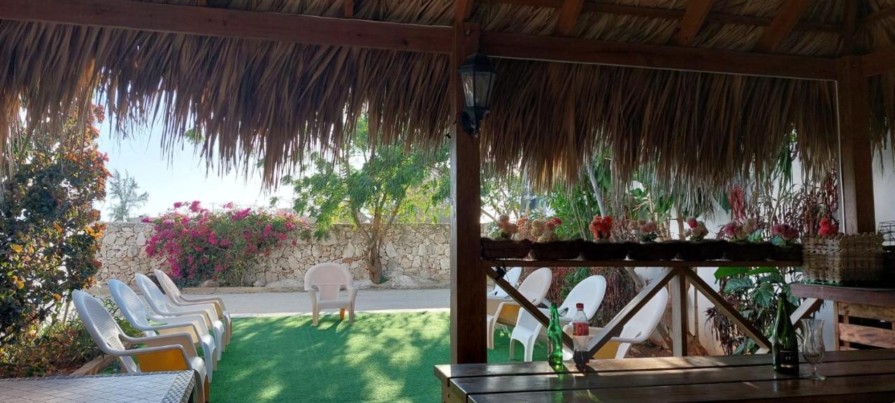 Hostal Johnnier Macao Punta Cana Exterior photo